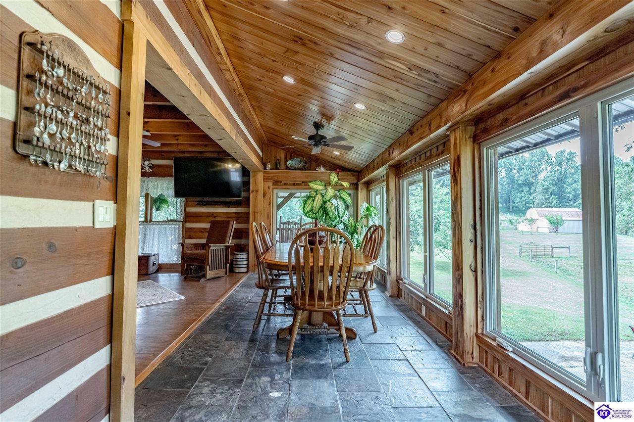 5846 Valley Creek Road