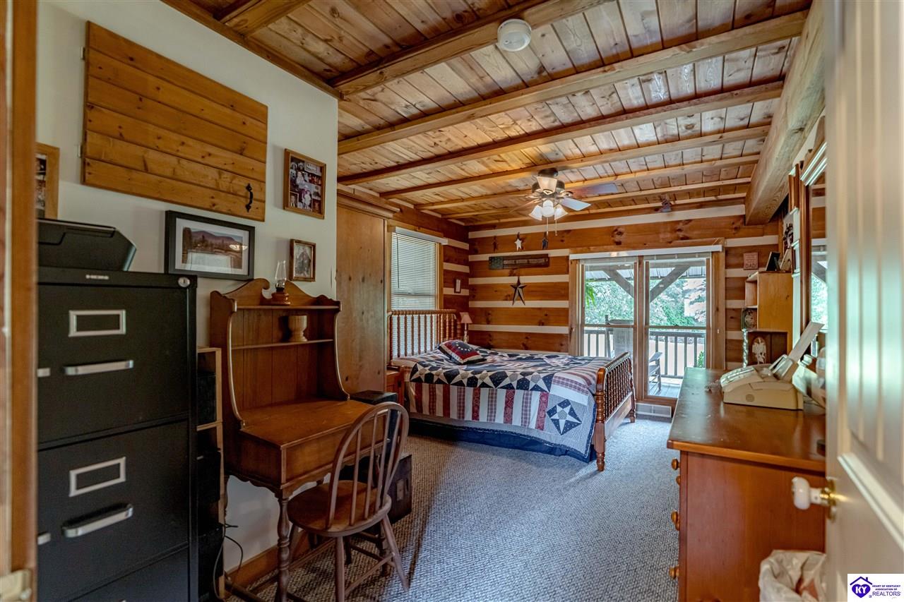 5846 Valley Creek Road