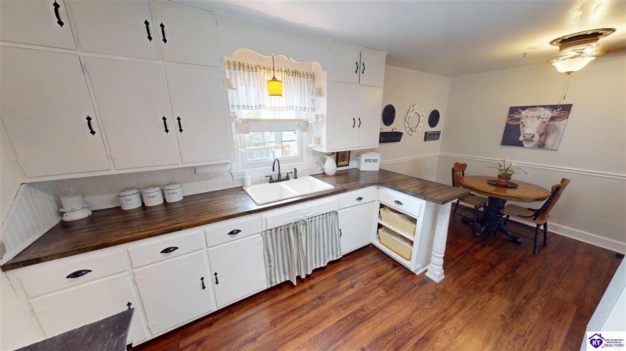 1445 Campbellsville Road