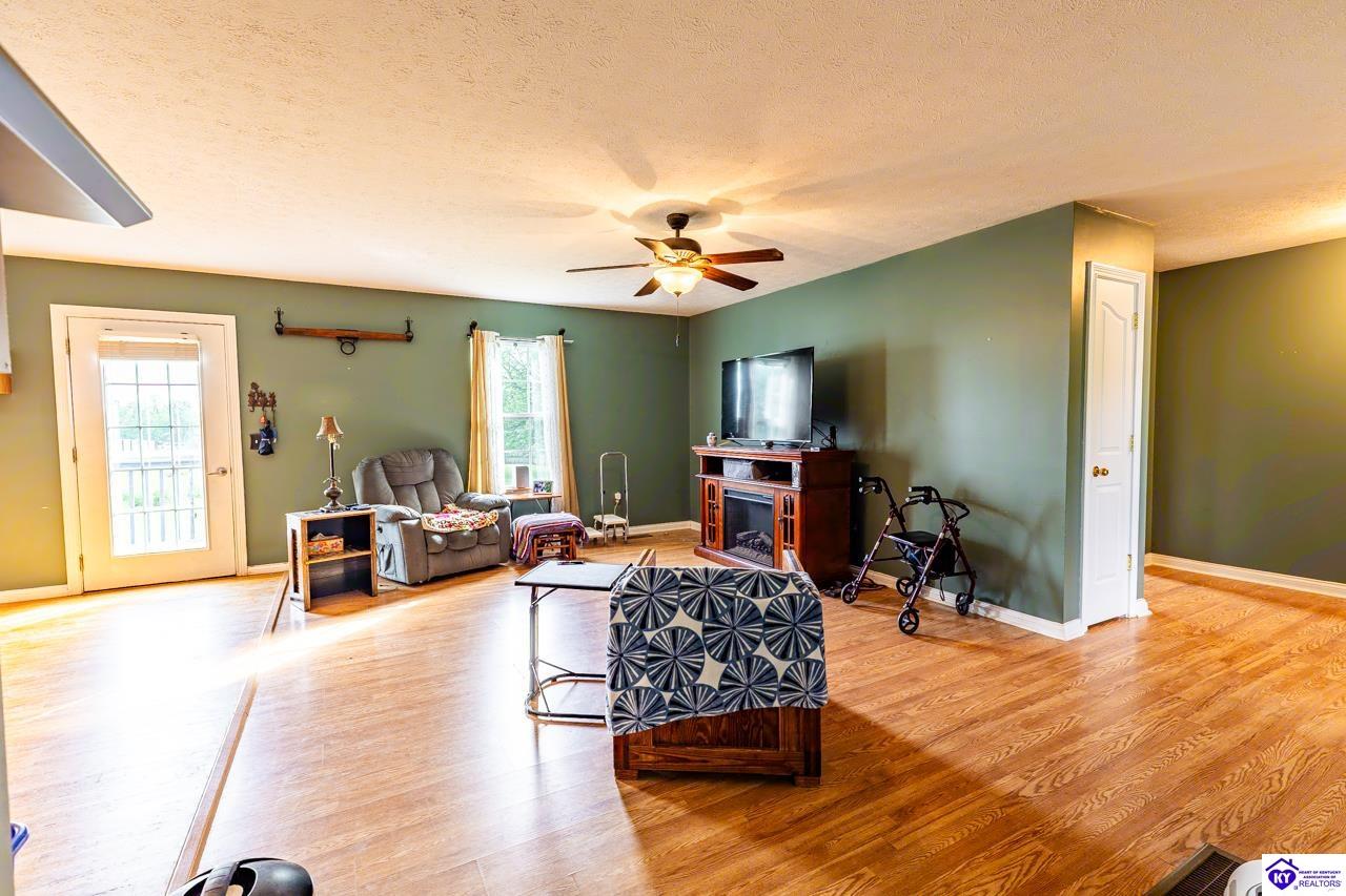 386 Kaylyn Drive