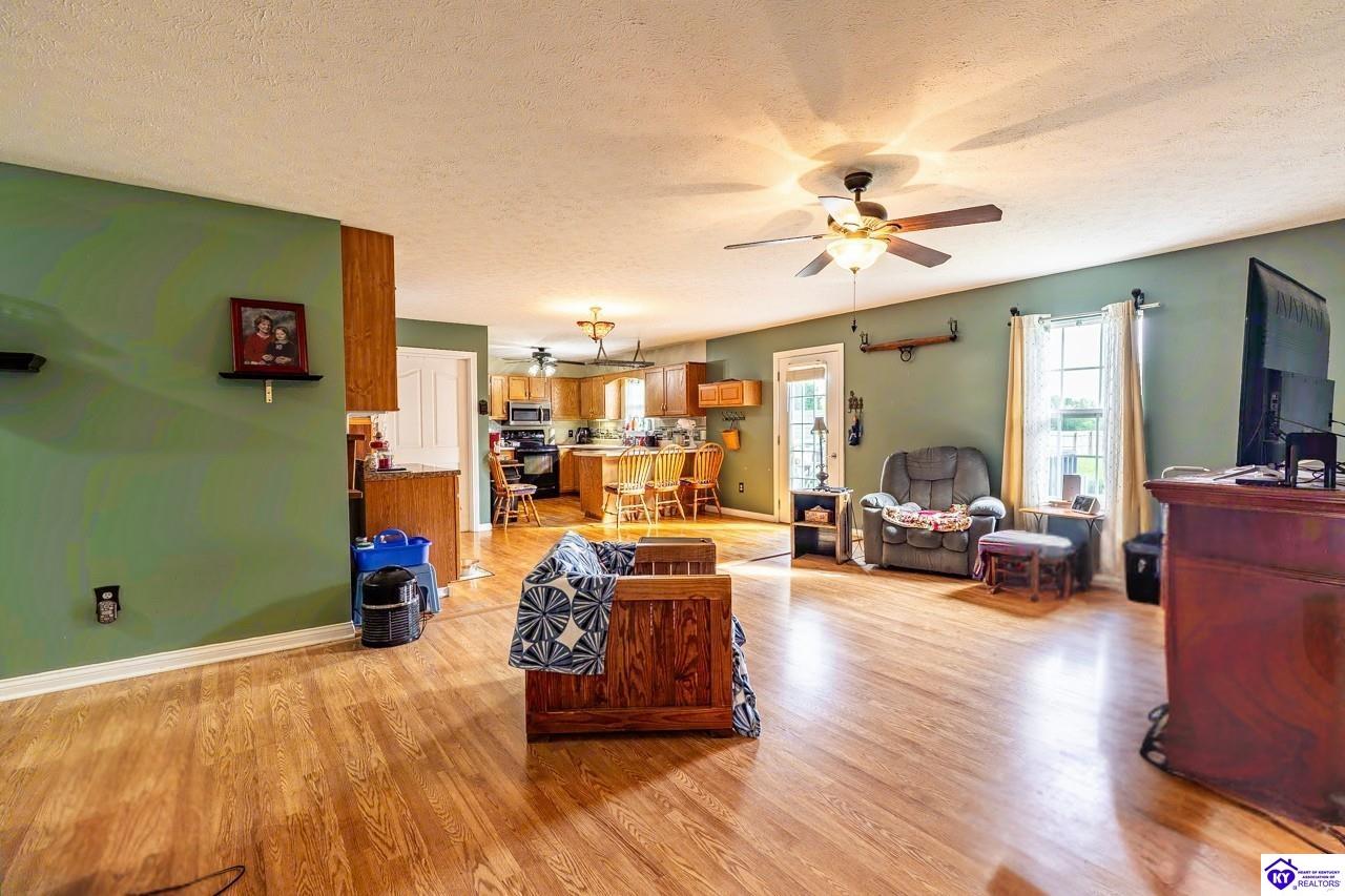 386 Kaylyn Drive