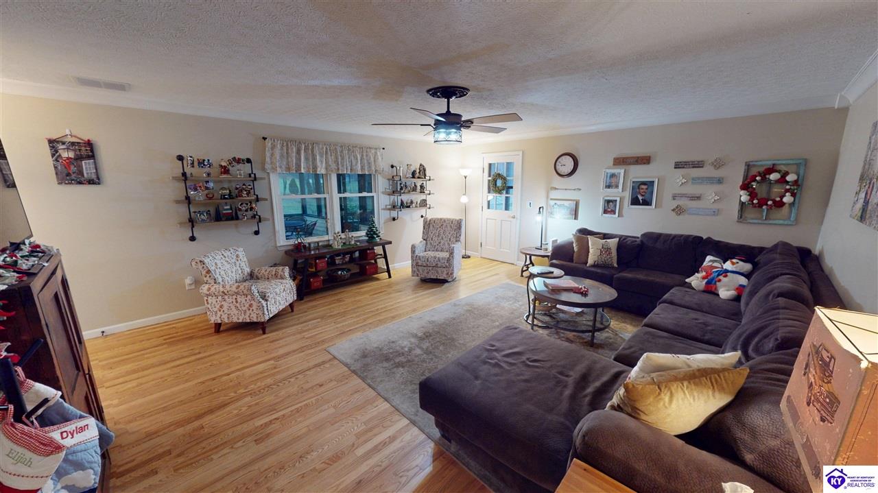 108 Overall Phillips Road