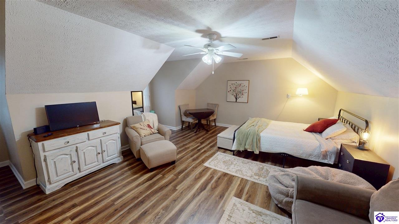 108 Overall Phillips Road