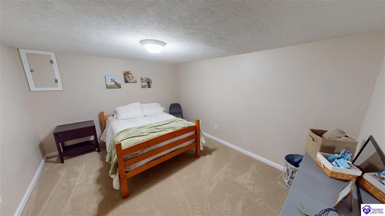 108 Overall Phillips Road