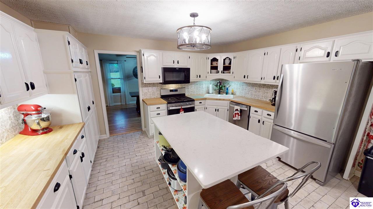 108 Overall Phillips Road