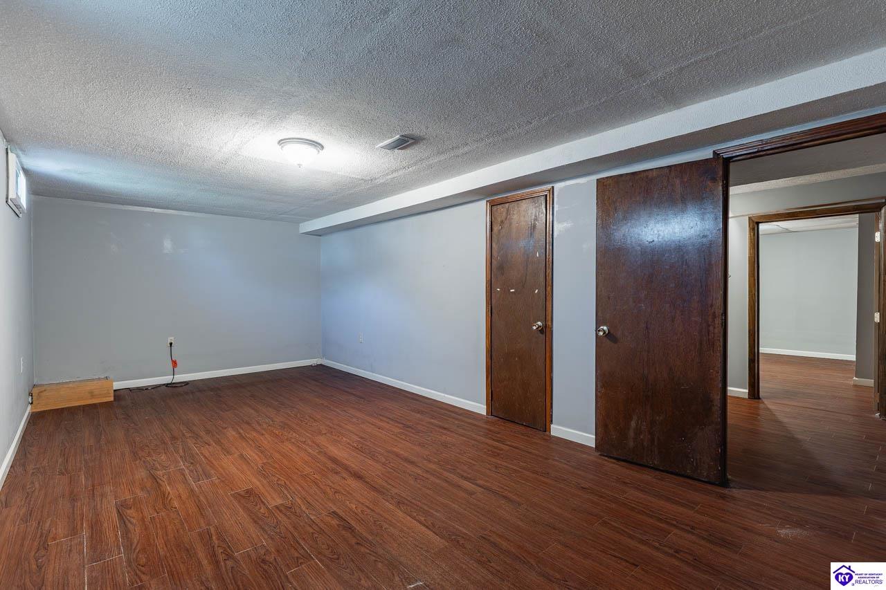 102 Larkspur Drive