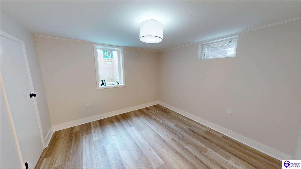 301 Edgewood Avenue