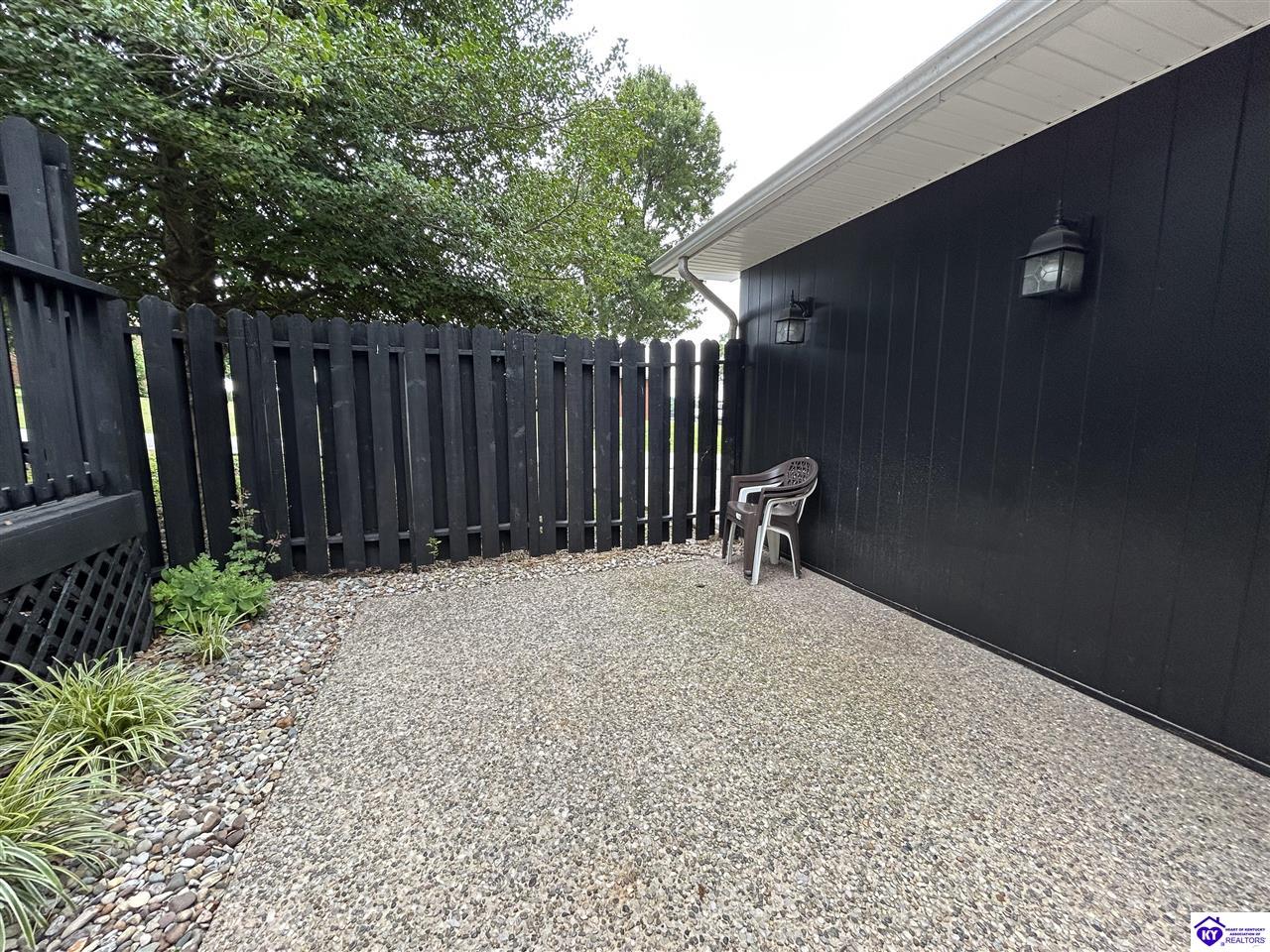 301 Edgewood Avenue
