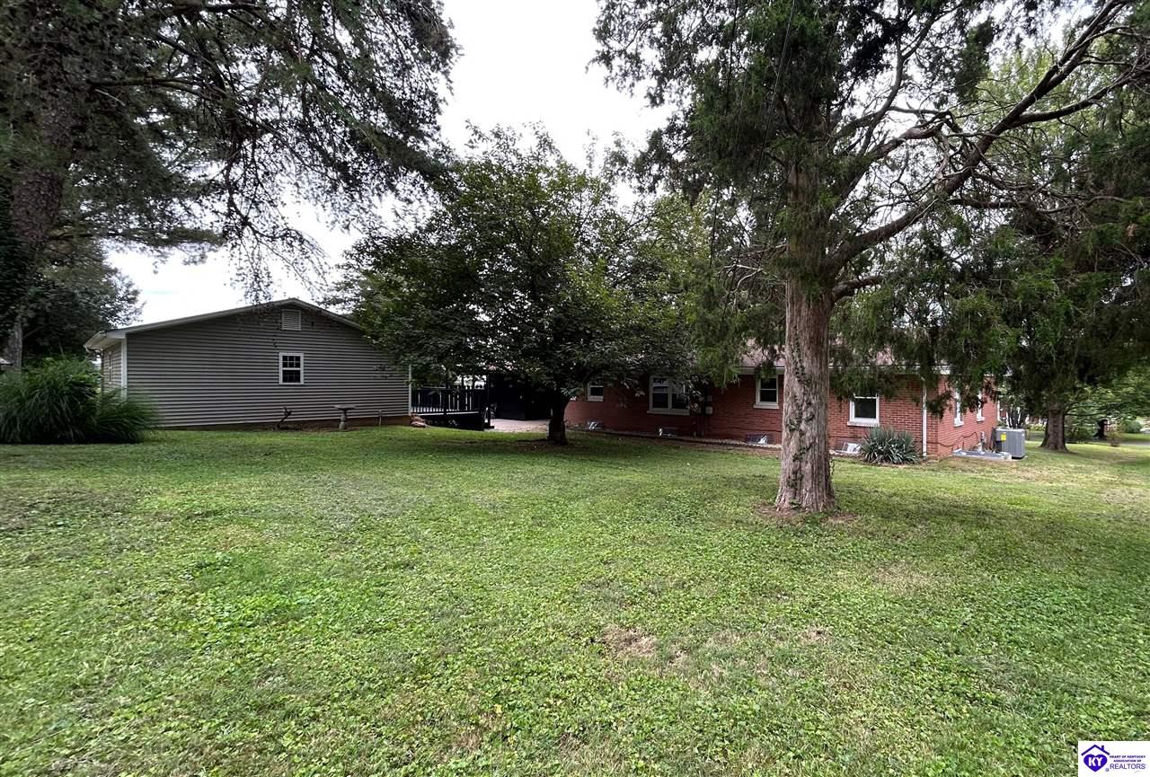 301 Edgewood Avenue