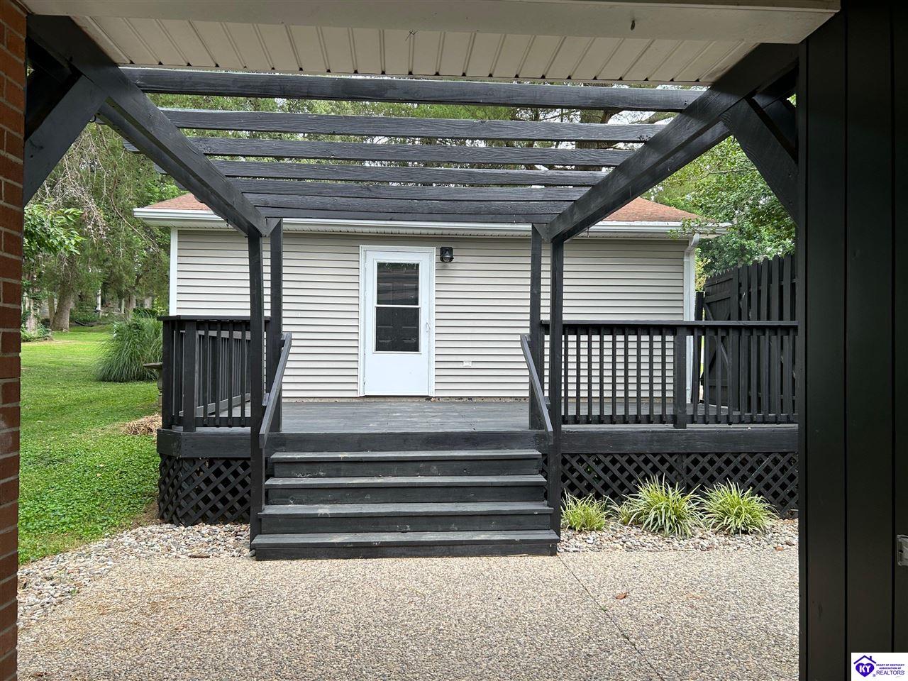 301 Edgewood Avenue