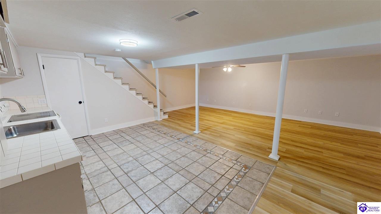 301 Edgewood Avenue