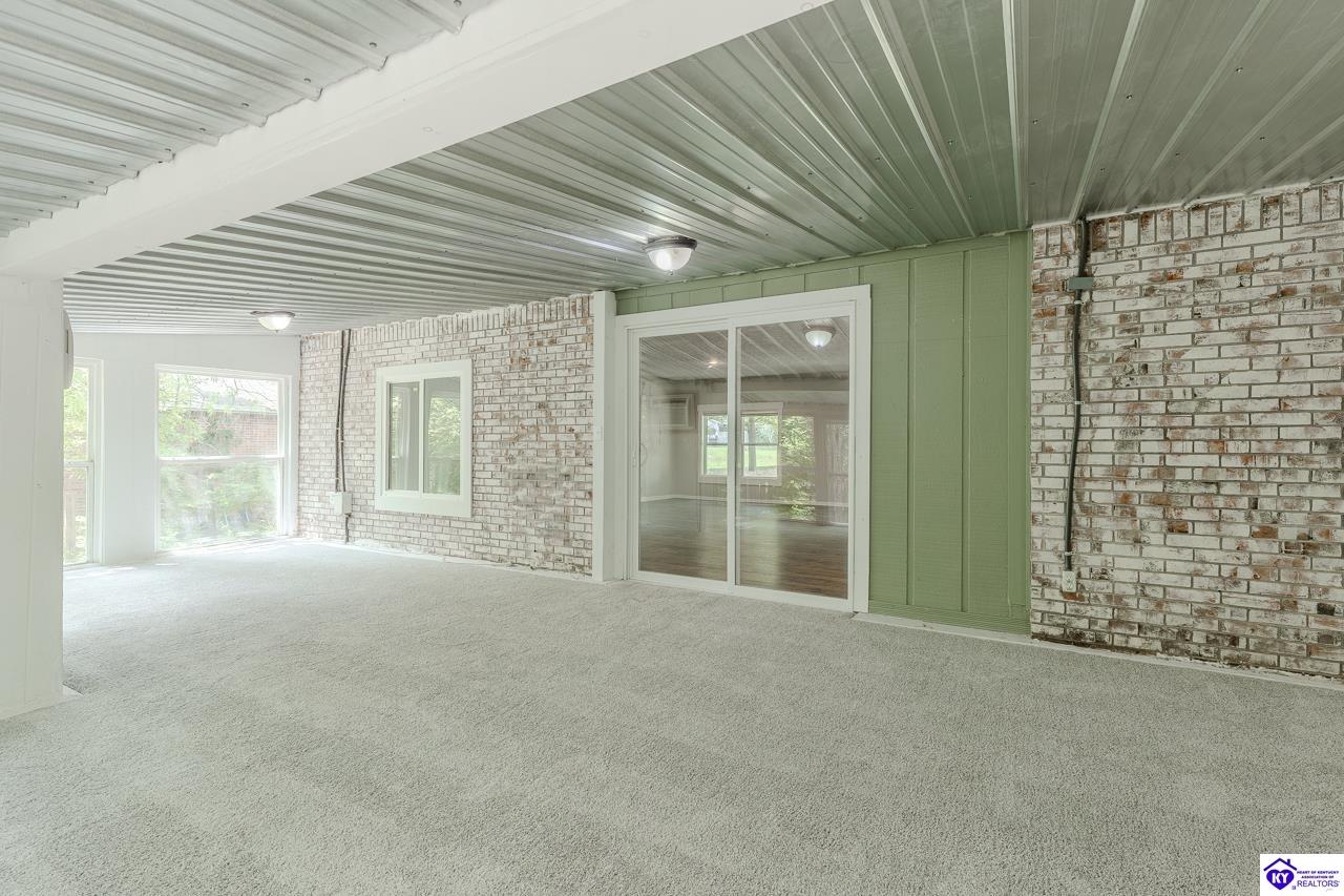 343 Meadowview Drive