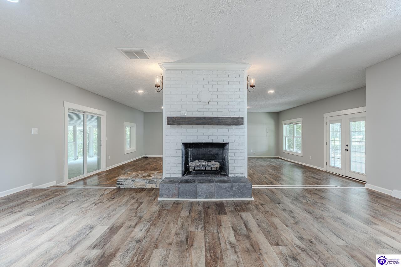 343 Meadowview Drive