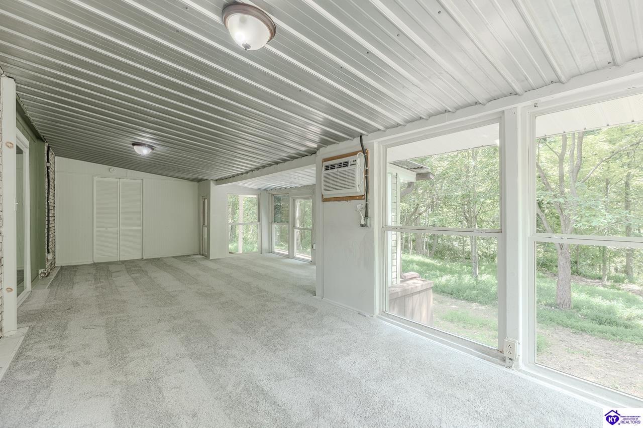 343 Meadowview Drive