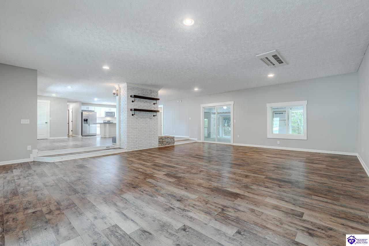 343 Meadowview Drive