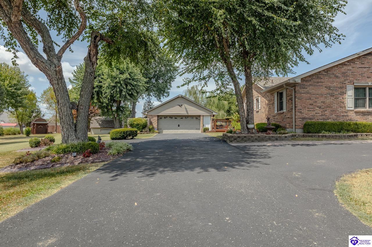 696 Pine Valley Drive
