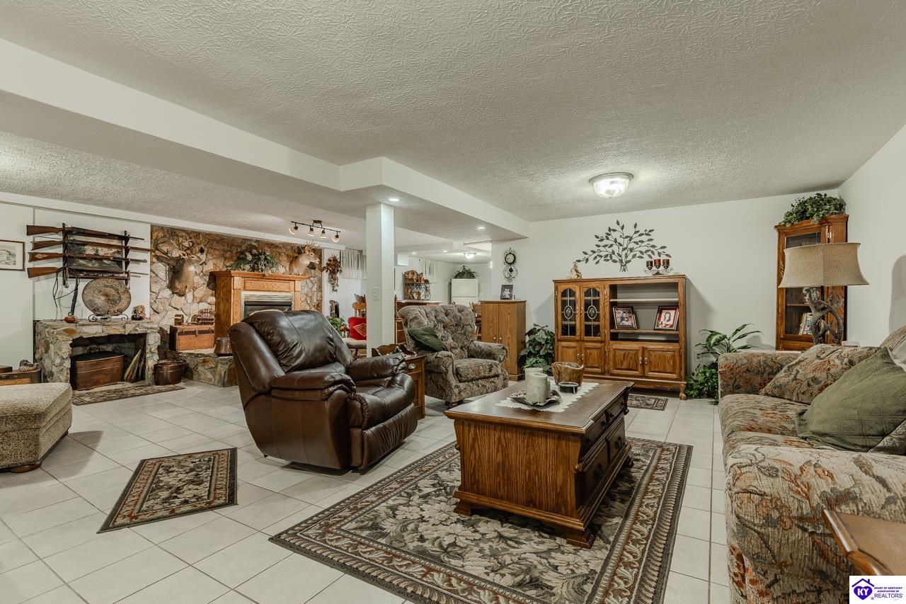 696 Pine Valley Drive