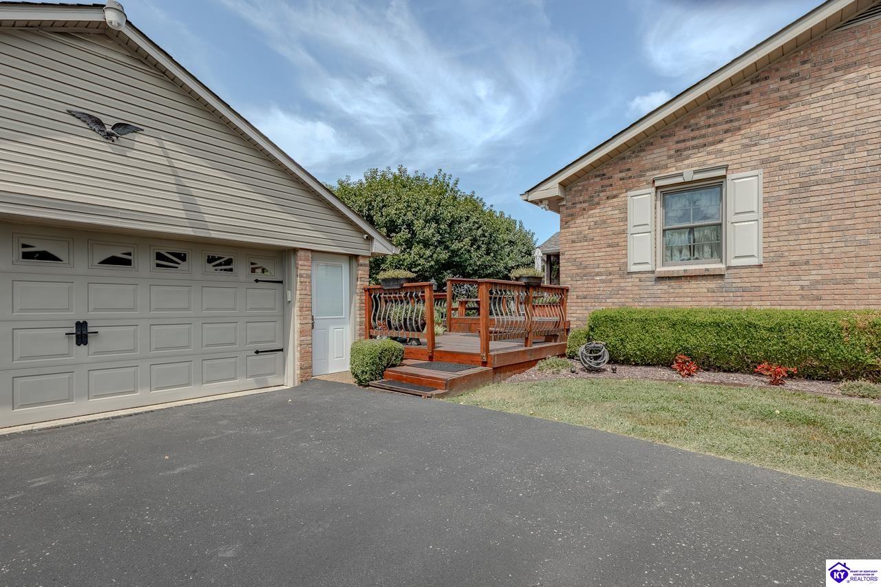696 Pine Valley Drive