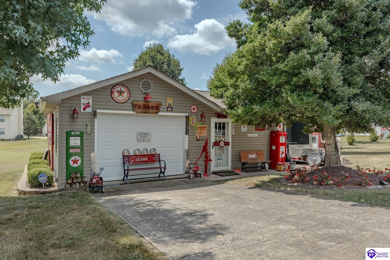 696 Pine Valley Drive