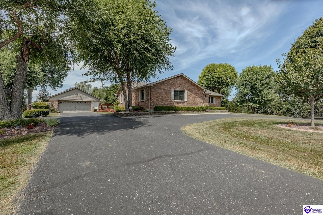 696 Pine Valley Drive
