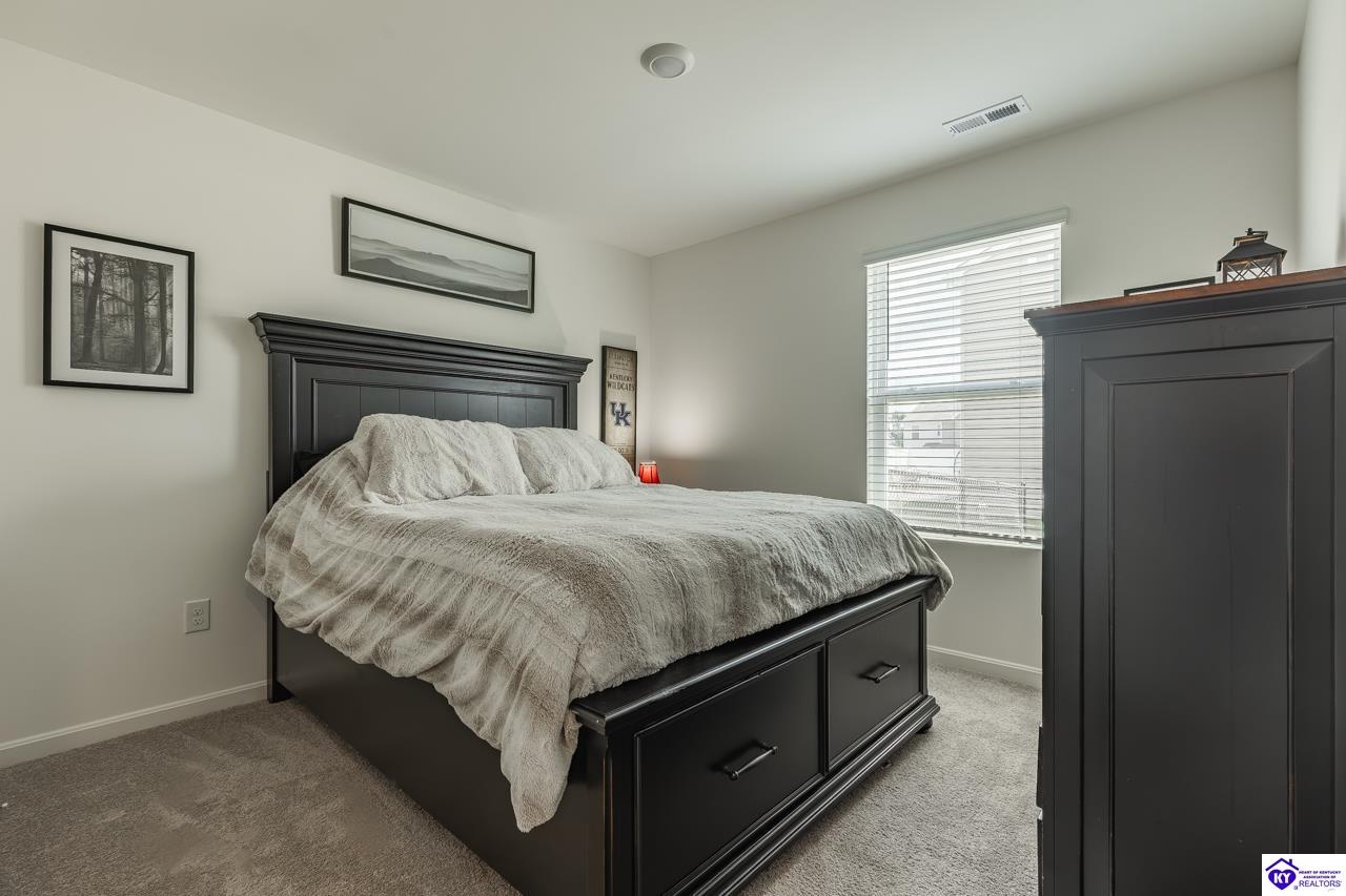 104 Oberon Ct