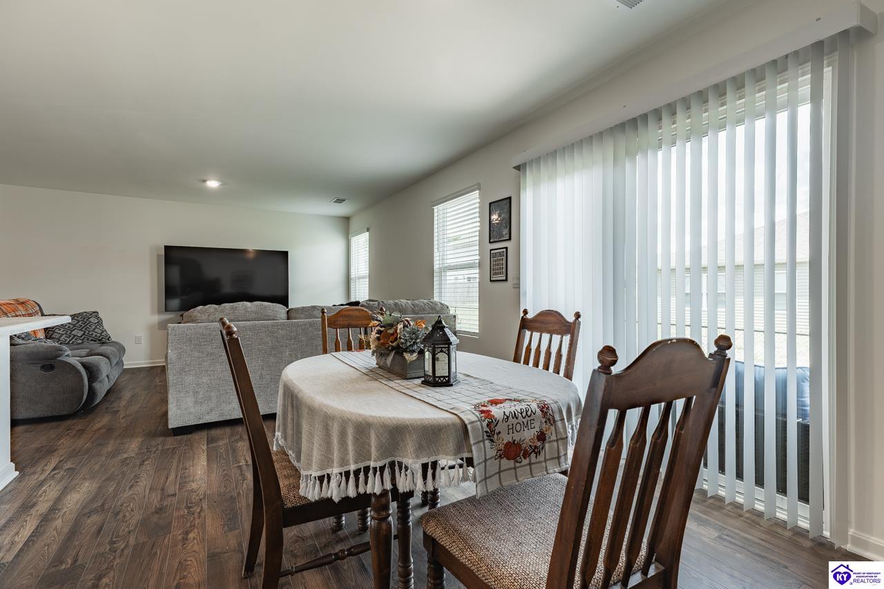 104 Oberon Ct