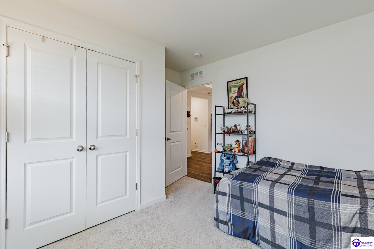 104 Oberon Ct