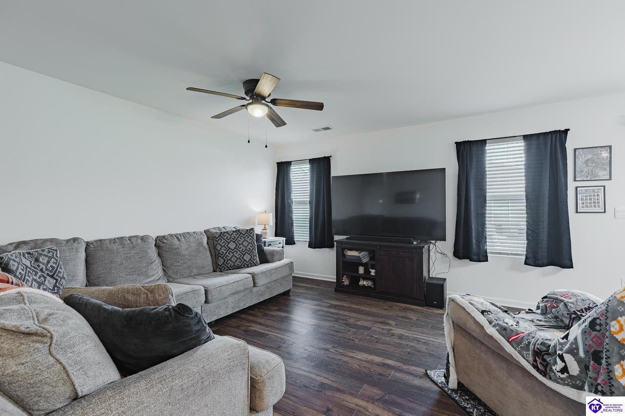 104 Oberon Ct