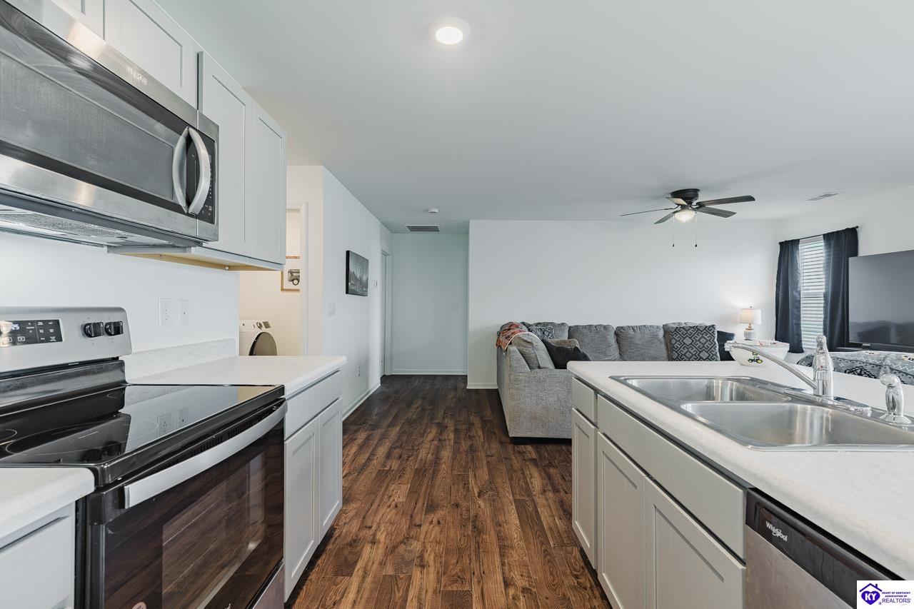 104 Oberon Ct