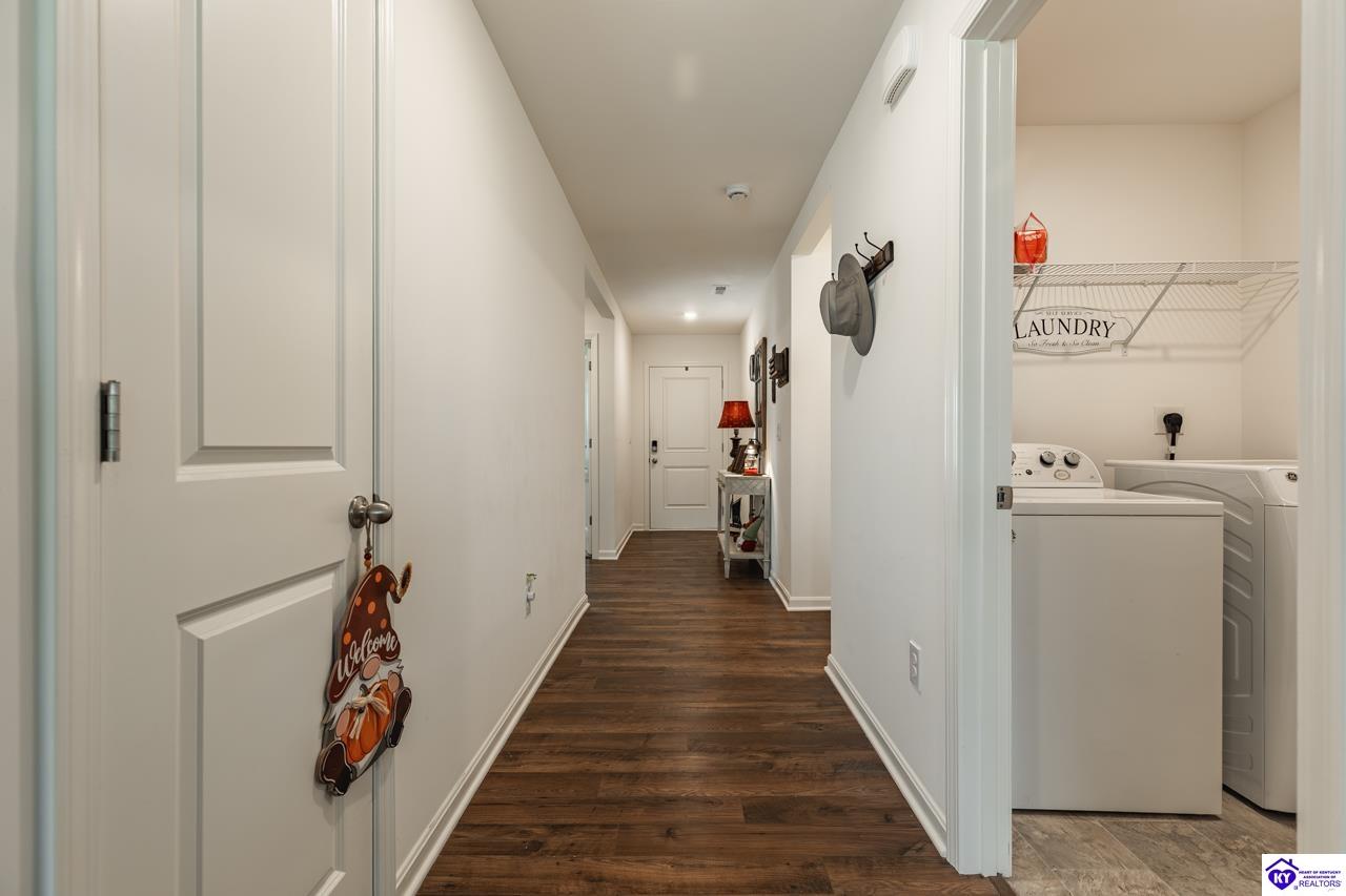 104 Oberon Ct