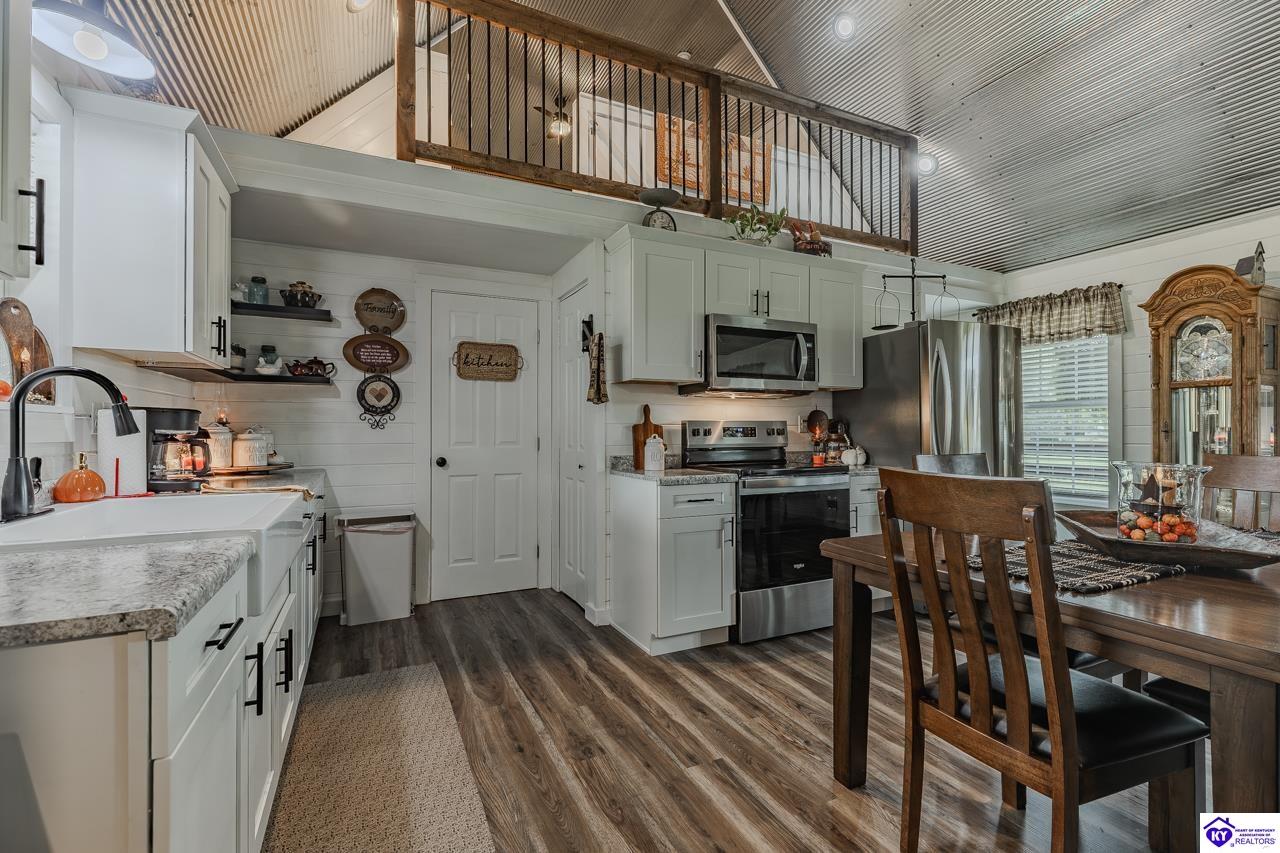17423 Sonora Hardin Springs Road