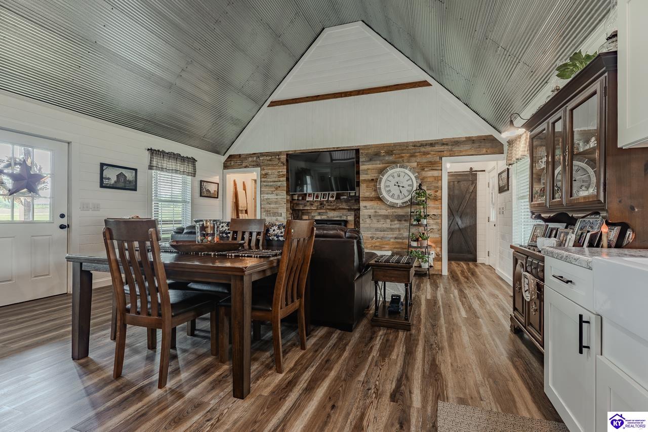 17423 Sonora Hardin Springs Road