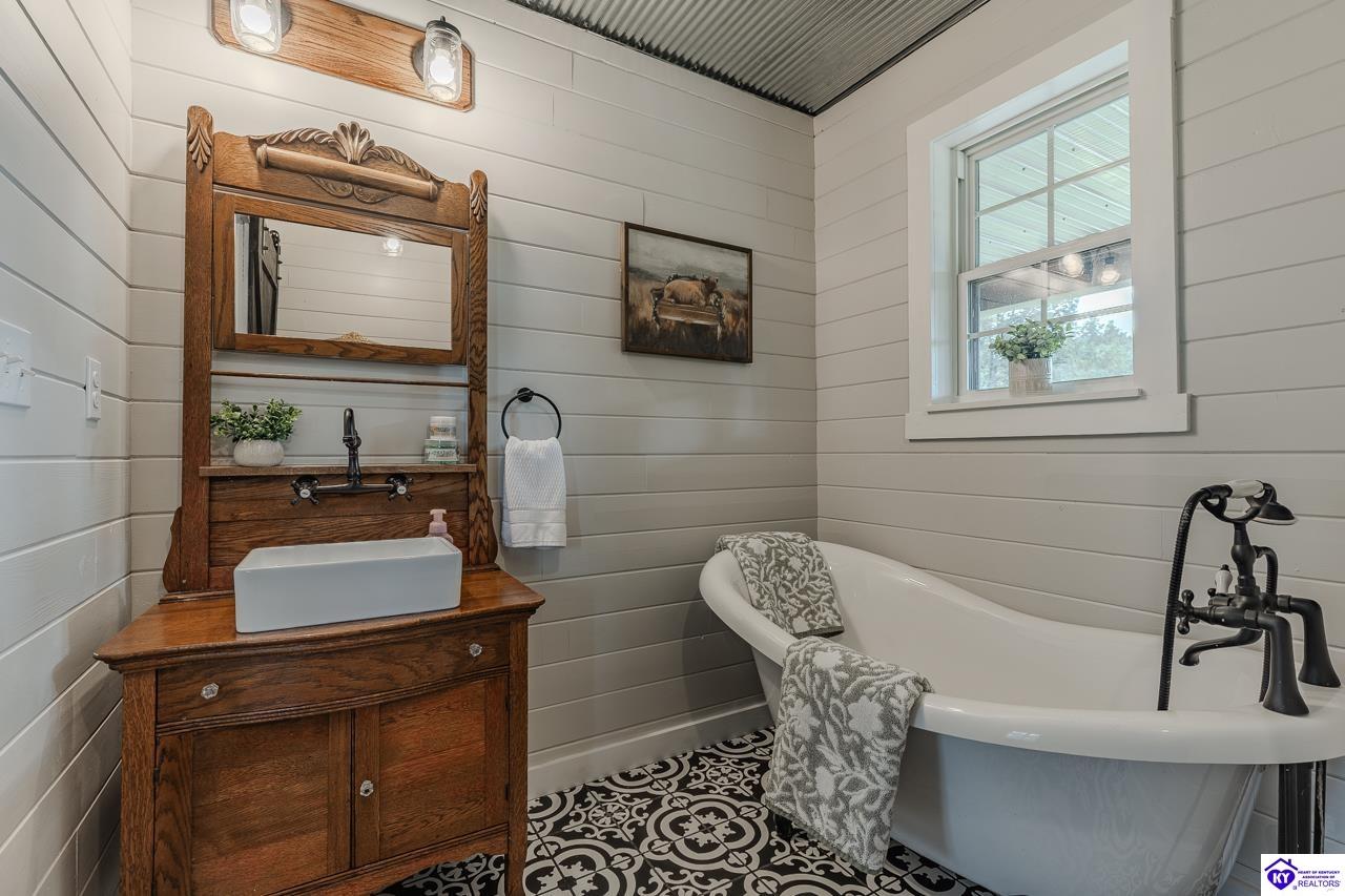 17423 Sonora Hardin Springs Road