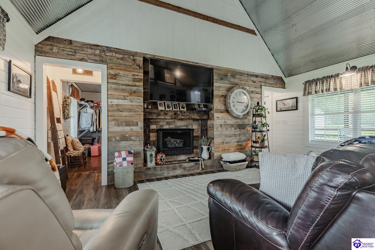 17423 Sonora Hardin Springs Road