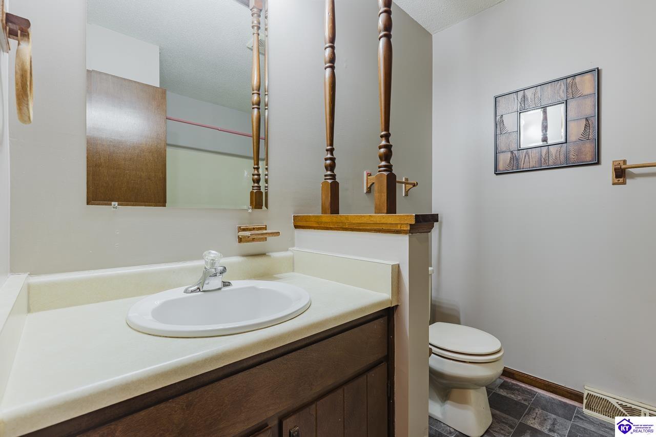 1900 Clearview Drive