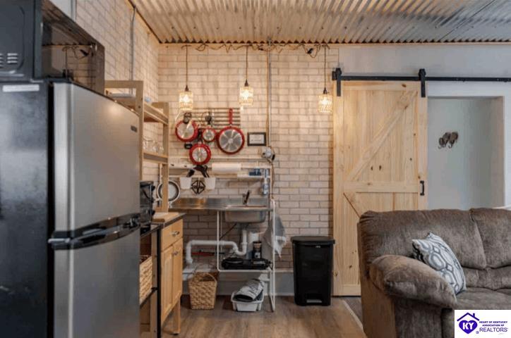 404 Washington Street