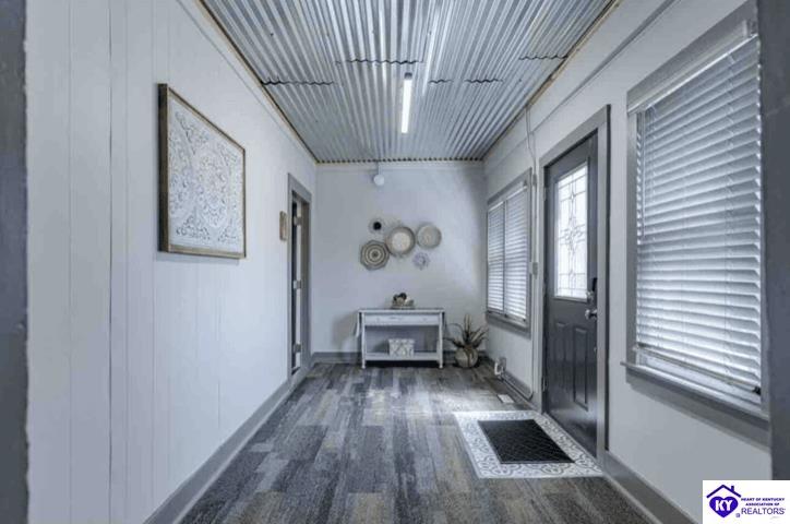 404 Washington Street