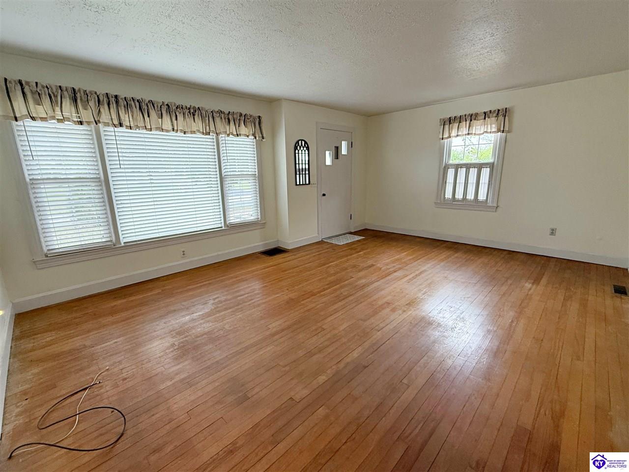 1445 Campbellsville Road