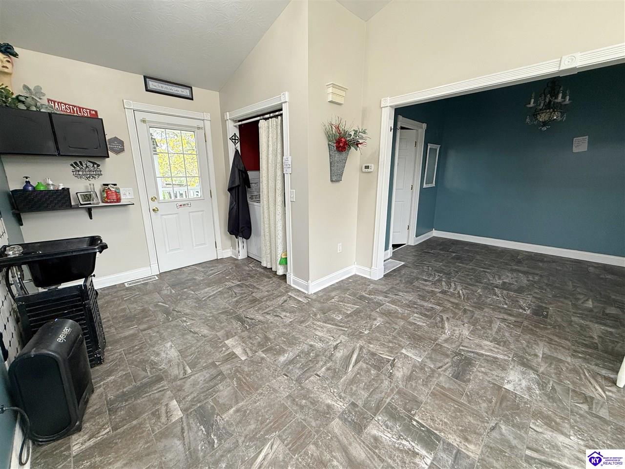 1445 Campbellsville Road
