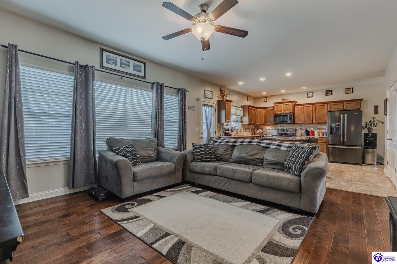 310 Merlot Court