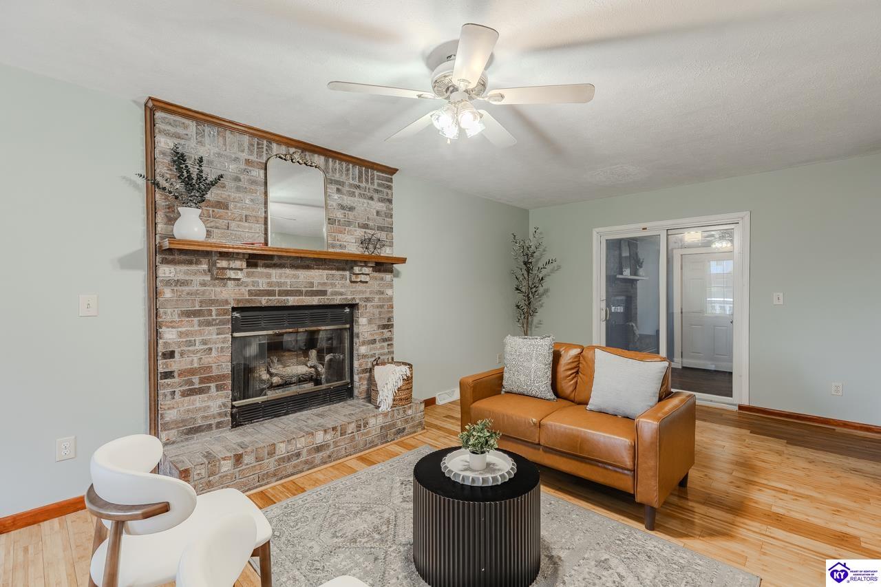 102 Larkspur Drive