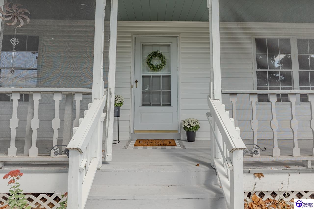 102 Larkspur Drive