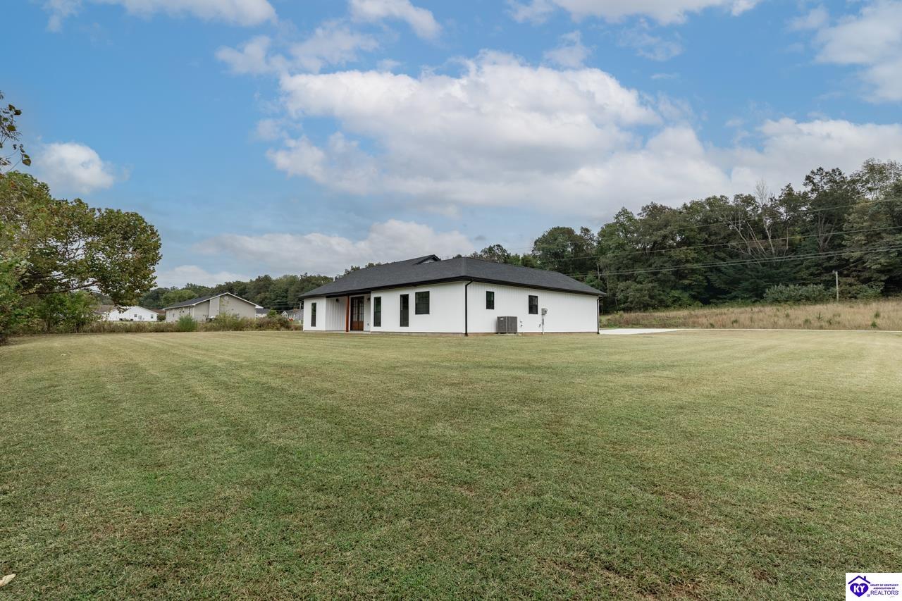 591 Palmetto Loop