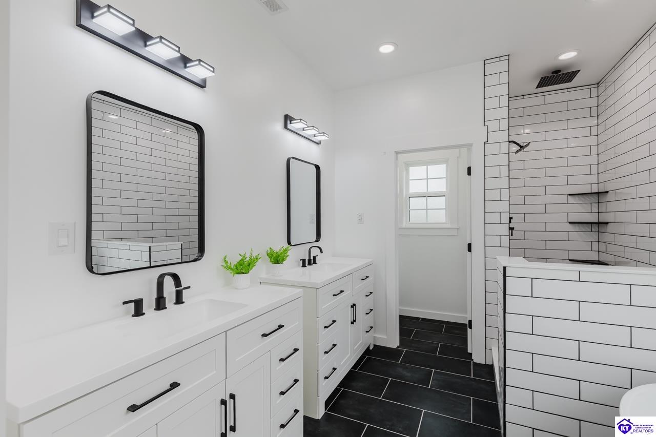 591 Palmetto Loop