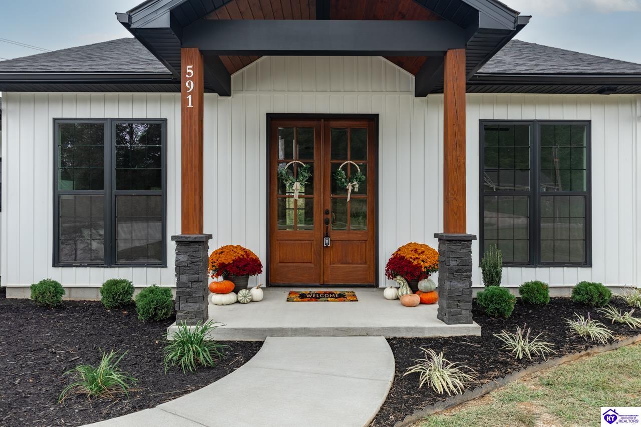 591 Palmetto Loop