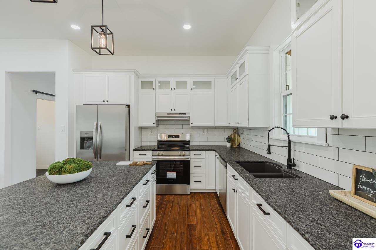 591 Palmetto Loop