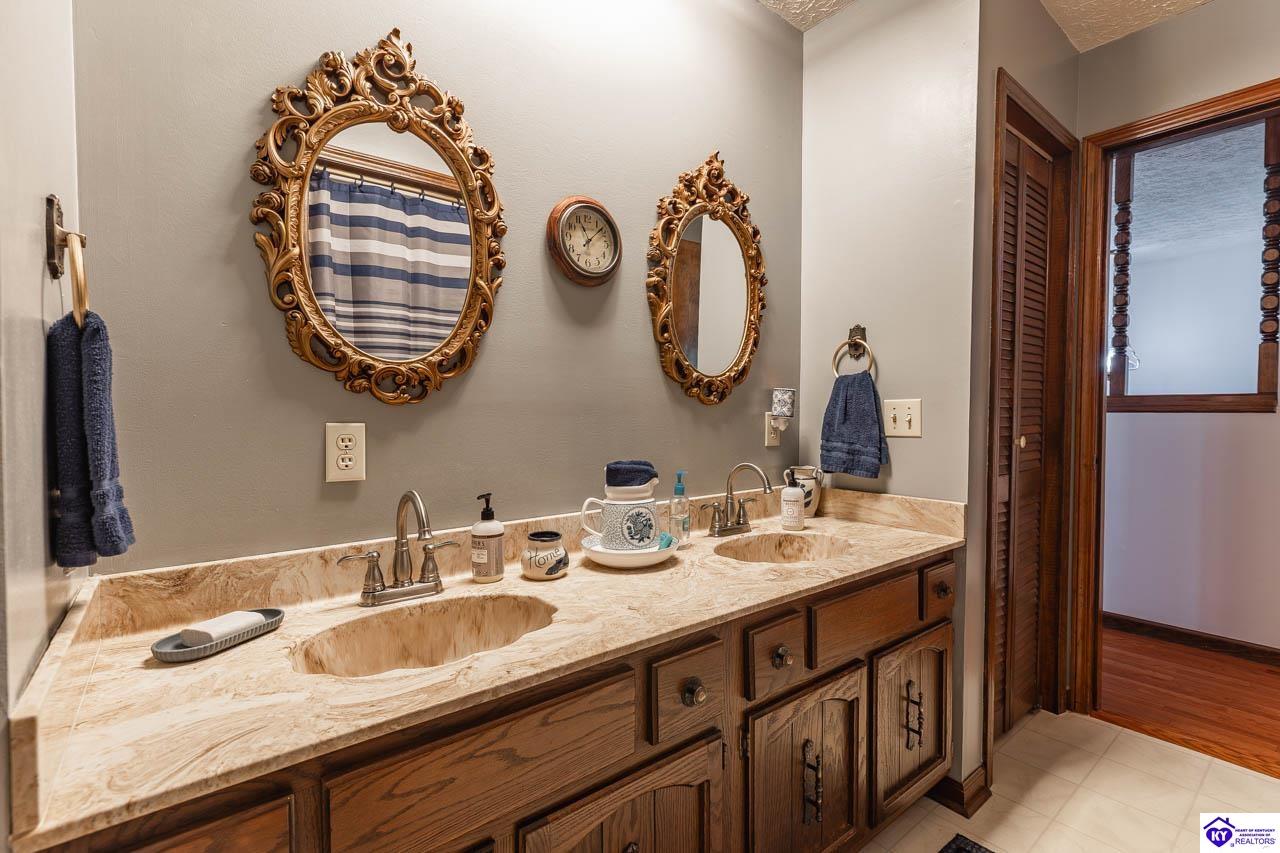 2149 Shrewsbury Road