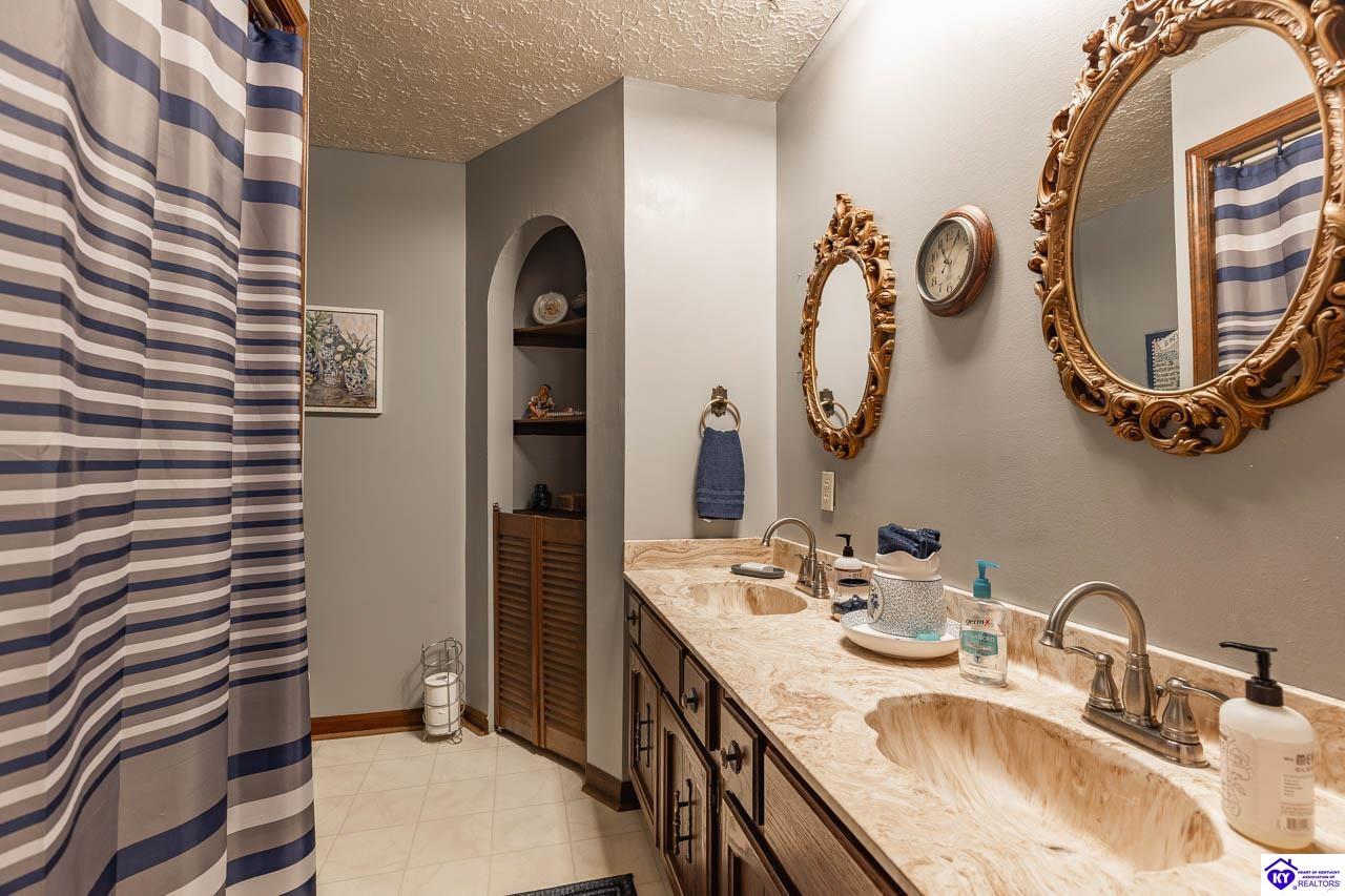 2149 Shrewsbury Road