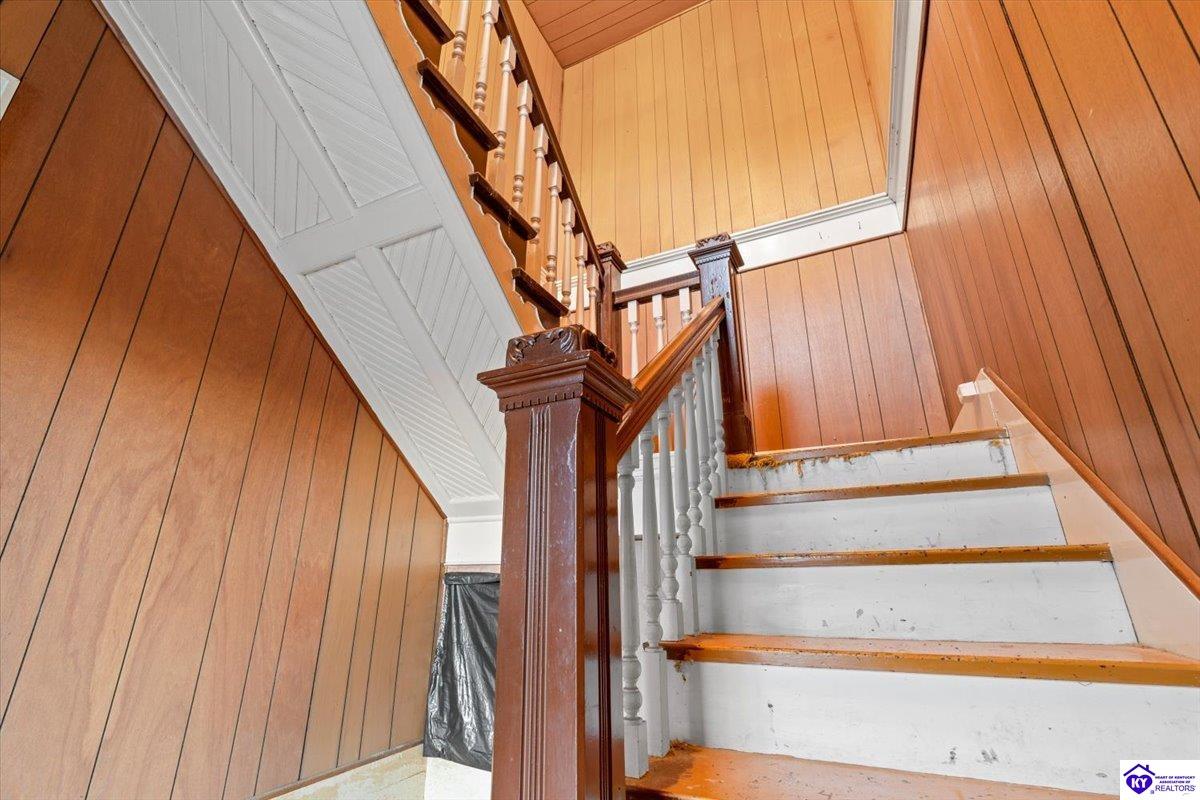 214 N Walnut Street