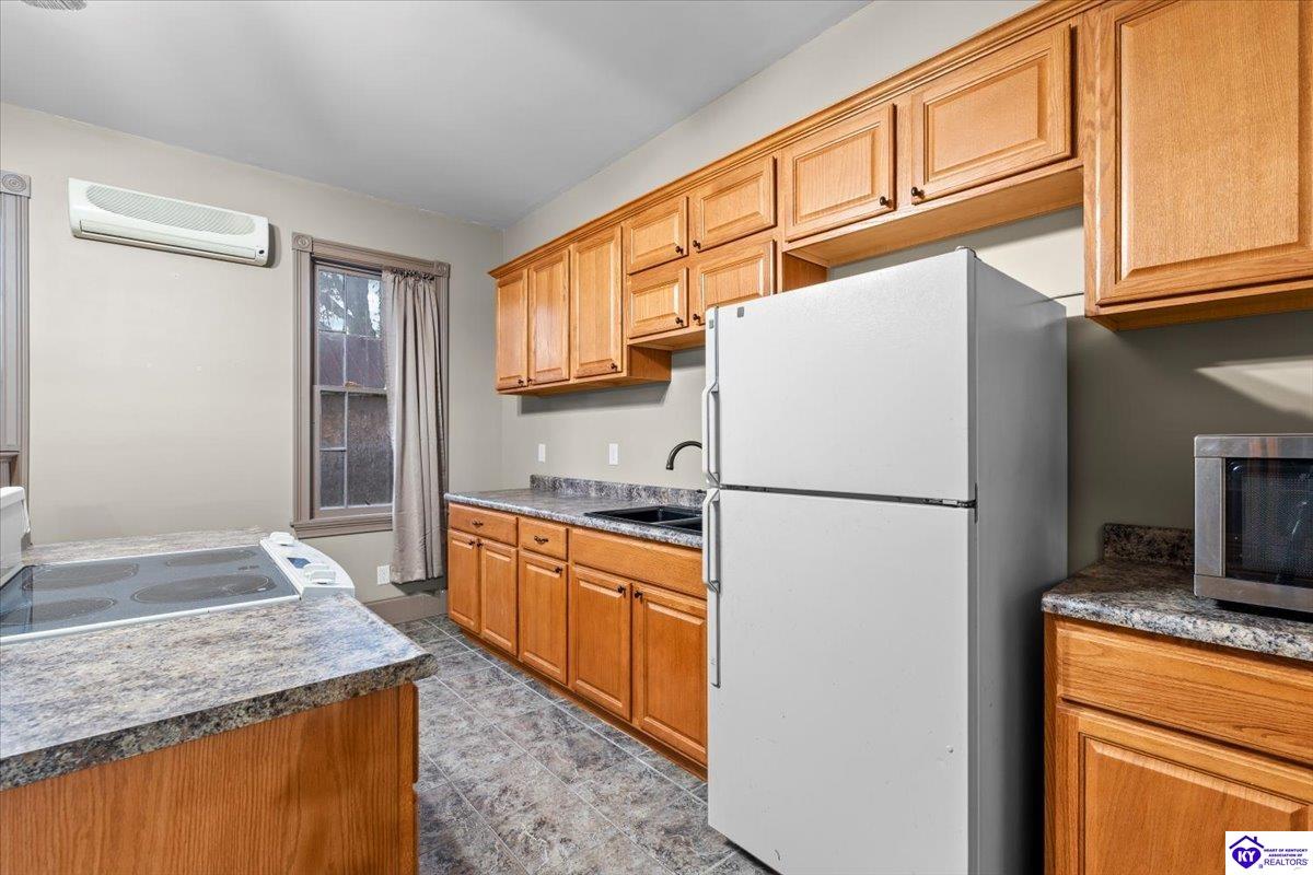 214 N Walnut Street